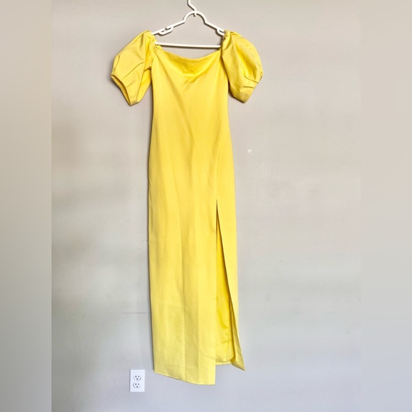 NWOT Cushnie Et Ochs Yellow Citron Reina Off Shoulder Maxi Dress Size Small/ 4 - Picture 2 of 12